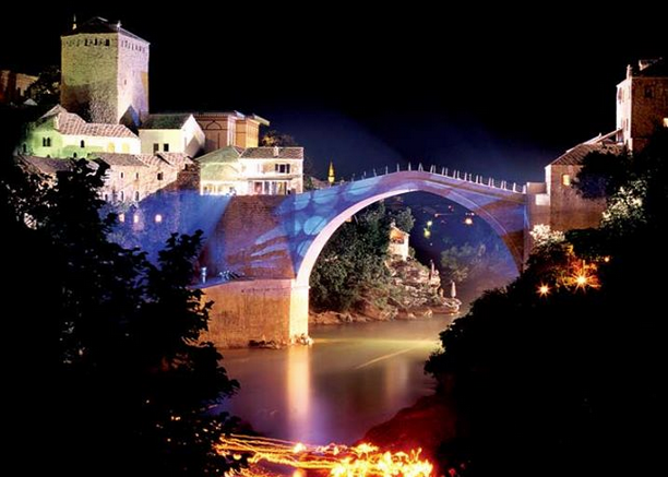 Mostar Köprüsü