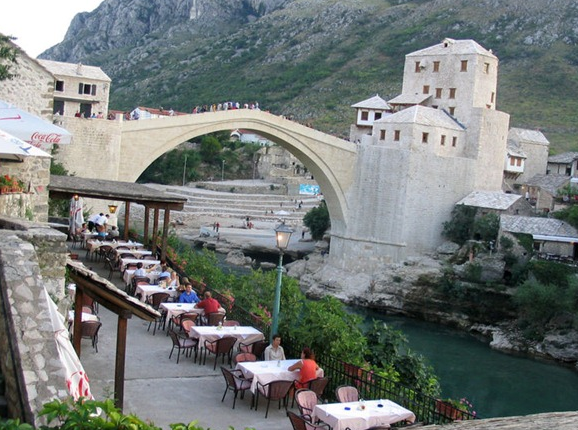 Tarihi Mostar Köprüsü